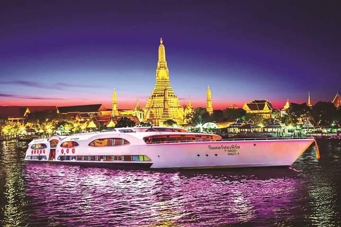 Wonderful Pearl Dinner Cruise - A 2-hour Bangkok night cruise with dinner and landmark lights