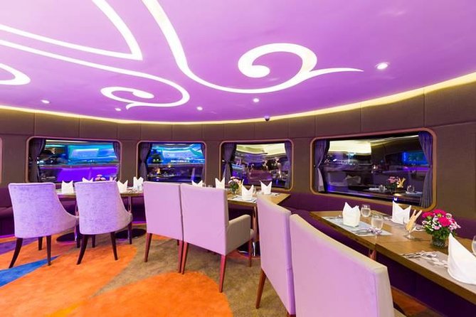 Wonderful Pearl Dinner Cruise - River views along the Chao Phraya: temples, skyscrapers, markets, and royal vibes
